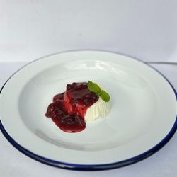 panna-cotta-com-frutos-vermelhos